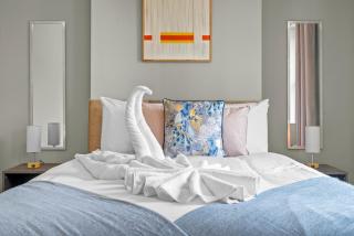 Spacious 5-Bedroom Home for Large Families& Groups - 0