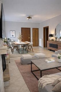 Bright 80sqm Apartment Glyfada-Sleeps 4 by MPS - 9