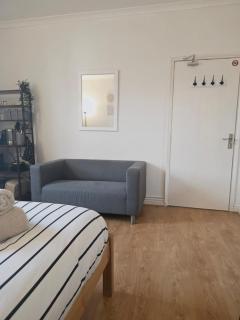 Studios & Ensuite Doubles - Central RG1 - Oracle - Station & Hospital - 1