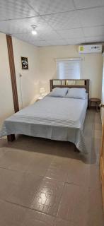 Casa Isabel Cozy Retreat - 6