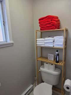 3 Bedroom Near Airport - 1