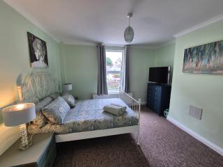 Tommy Two-Threes - 8