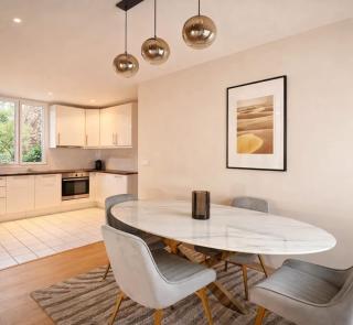 Central Paris - Premium apartment for 5 near Montparnasse - 4