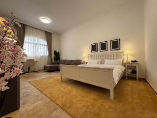 Executive City Suite - 3