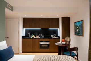 Cove Landmark Pinnacle - London - 4