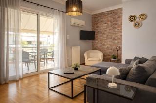 Spacious 3BR in Koukaki, Near Acropolis - 0