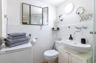 Apartment in the center of Prague near the river - 1