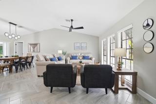 Heated Pool, Game Room, Bikes, and Rackets - 4