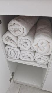 Amplio Apto en Cordón con Garage y Zona de Juegos - 1