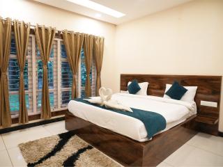 Blue Lagoon Inn Resort - 2