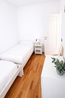 Domus Solferino - Private Parking near Airport & City Center - 2