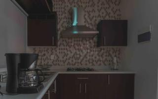 PIA01 Beautiful 3-Bedroom Apartment - 1