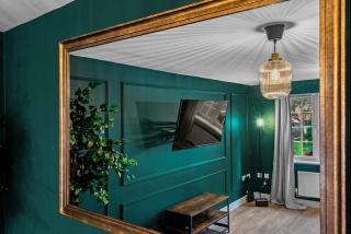 Spacious 5 Bed House in Reading by Amber Stays, Perfect for Business & Contractors, Sleeps 12 - 4