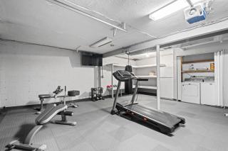 Luxury 3BR Home with Spa Pool, Gym & full backyard - 3