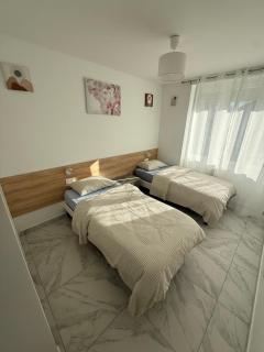 Maison proche Charles de Gaulle et Paris L1 - 9