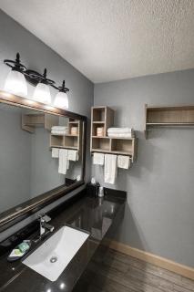 Milan inn & Suites - 1