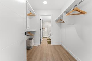 Cozy Retreat 7 Mins to West Edmonton Mall, Downtown, Sleeps 6, Family & Work ready - 7