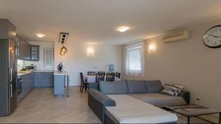 L&L Luxury Apartment - 4