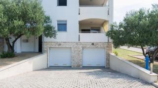 L&L Luxury Apartment - 3