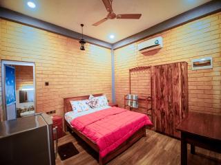 Rocksana Fortress Yoga & Retreat - 0