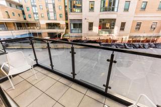 Once Upon a Tide - Stylish Apartment in the Heart of Poole - 2