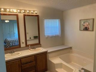 High Plains Hideout 3 bedrooms 2 Baths - 4