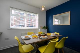 Contractors Friendly -Free Parking-Central-WiFi - 6