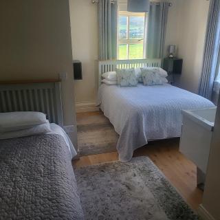 Eask View Dingle - Room Only - 6