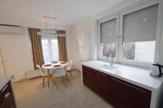 Dora's Apartment - 1