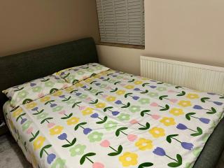 40 Kennett Gardens - 8