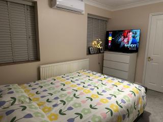 40 Kennett Gardens - 2