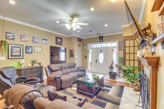 Explore Gulf Coast & Beyond! Home w/ Yard & Games - 0
