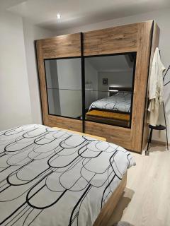 Bright apartment with 2 bedrooms in Herstal - 4