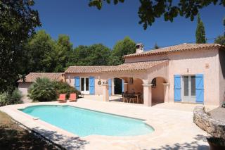 Provençal Villa with Pool - 0