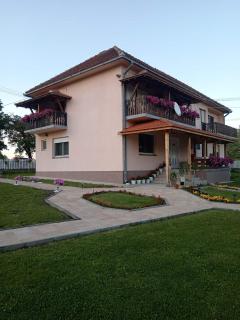 Etno Kuća Jaćimović 1 - 4