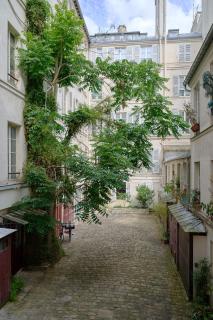 Charming brand new studio with Mezzanine - Odeon - 1