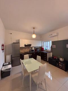 Sliema Comfort Retreat Quiet 1 Bedroom for 4 people with Self CheckIn - 7