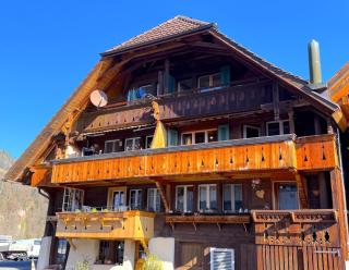 Concierge, Swiss Alps Scenic Views by SwissHut - 9