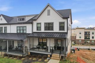 Modern 3BR Steps to Downtown Waxhaw - 0