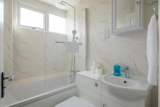 Fabulous 3Bed Family Home - 4