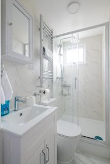 Fabulous 3Bed Family Home - 8