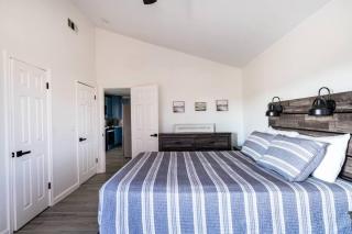 Unit B Crystal Beach Premier Triplex 2 Bed 1 Bath - 2