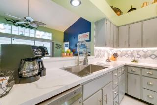 Sunny Dunnellon Home w Pool, Lanai and Grill - 1