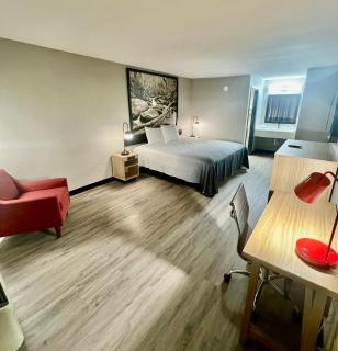 Super 8 by Wyndham Manchester TN - 2