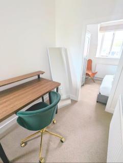 Rural Retreat near West Wittering Beach! Dog Friendly & Free Parking - Ideal Weekend Getaway! Chichester Holiday Properties - 7