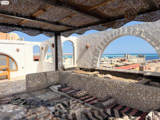 Nubian style roof apartment - 7