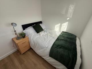 Double Room - Central Dartford - Free Parking - 7