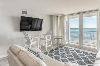 Classic Oceanfront Retreat! Myrtle Beach Condo - 7