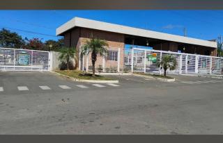 Casa 2 qts em condomínio, 15 min do Moto GP - 5