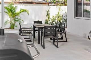 Patio & Private EV Charger - Holiday Home - 4